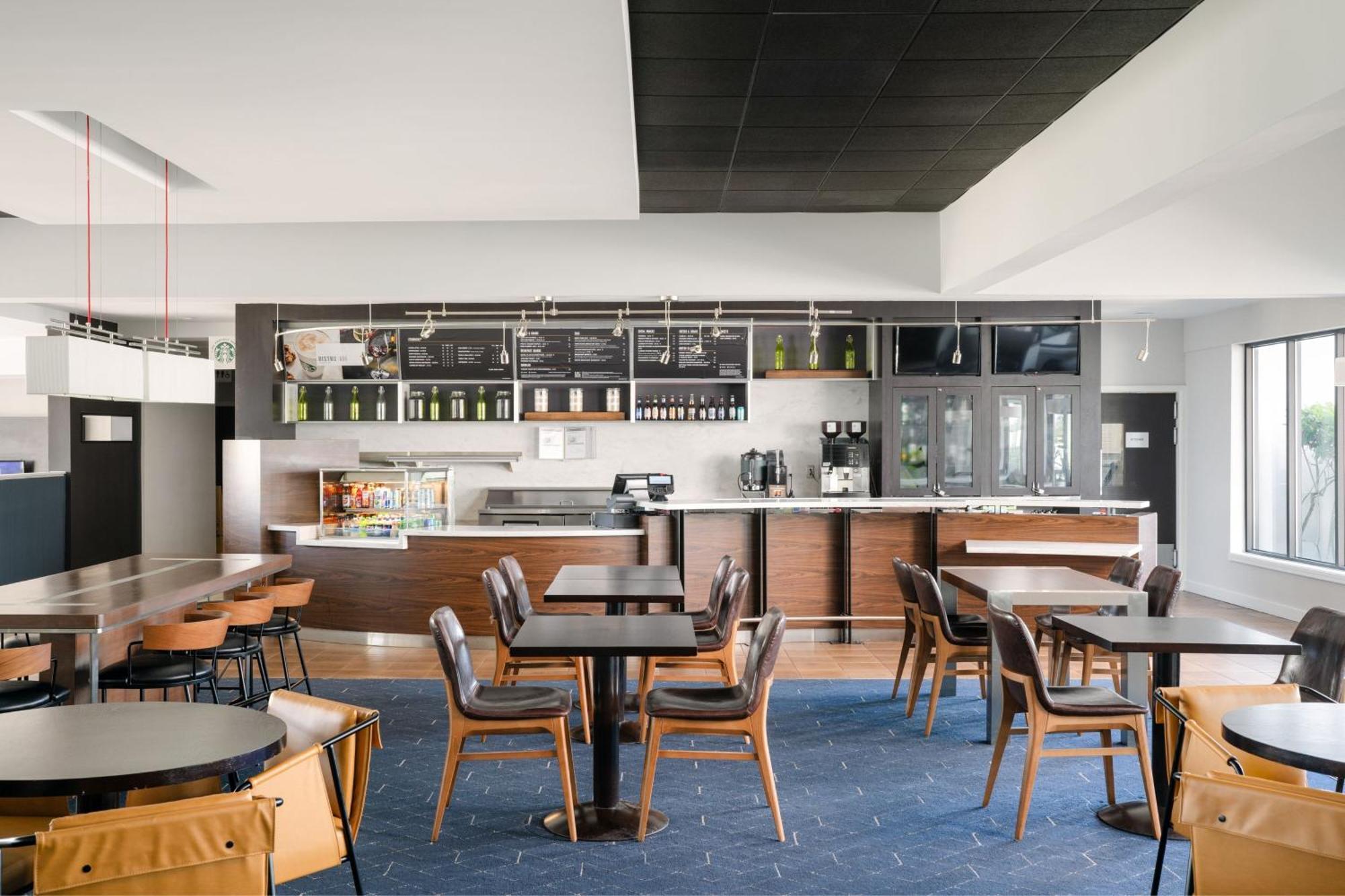 Courtyard Melbourne West Exterior foto